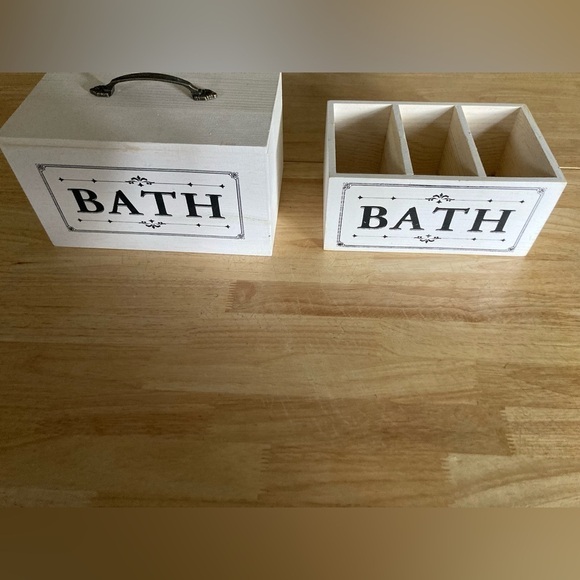 NWOT Bathroom organizers. Set includes container w/lid & one with three slots - Picture 1 of 5